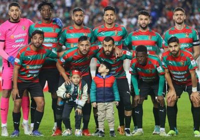 مولودية الجزائر يوسع الفارق في الصدارة