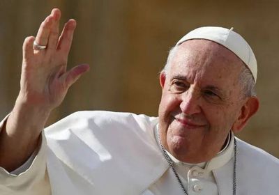 الفاتيكان: البابا فرنسيس لا يزال في حالة حرجة