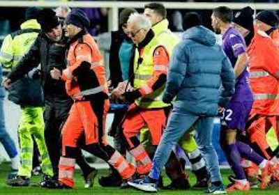 كين مهاجم فيورنتينا يغادر المستشفى بعد سقوطه في الملعب