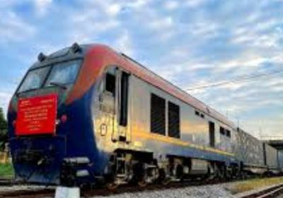 فيتنام تبني خط سكك حديدية يربطها بالصين