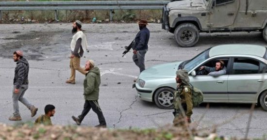 مستوطنون يطعنون فلسطينيًا من ذوي الاحتياجات الخاصة