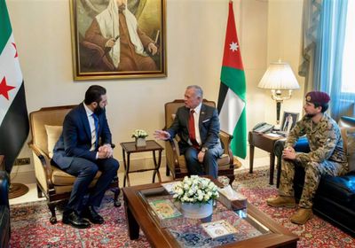 عاهل الأردن يدين الهجمات الإسرائيلية على سوريا