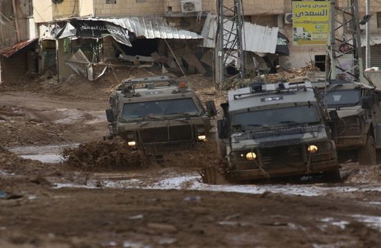 الجيش الإسرائيلي يعلن مقتل 70 فلسطينيا واعتقال 250 آخرين بالضفة الغربية