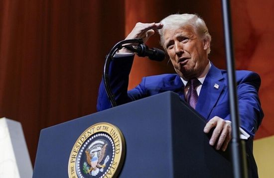 ترامب: لن نقدم ضمانات أمنية لأوكرانيا.. وسنستعيد 350 مليار دولار