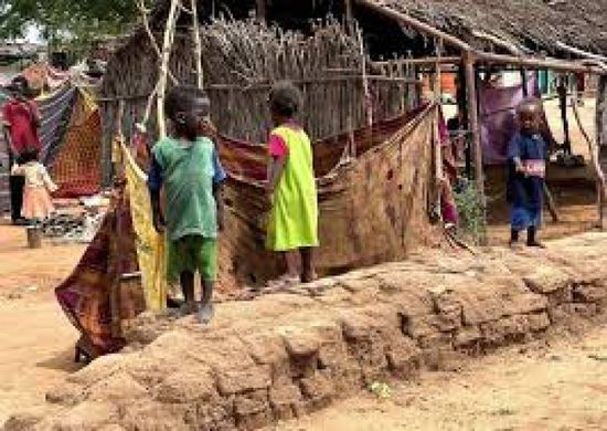 الأمم المتحدة توقف المساعدات الغذائية لمخيم نازحين بالسودان