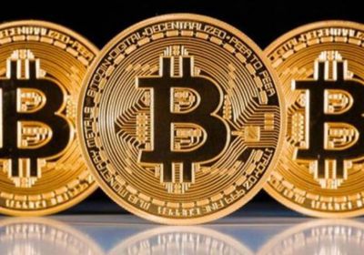 البيتكوين تنخفض بنسبة 4.7%