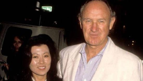 العثور على الممثل جين هاكمان وزوجته ميتَين في منزلهما