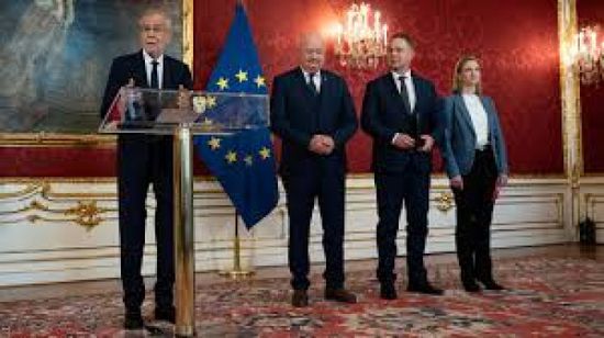 تشكيل ائتلاف حاكم جديد في النمسا من دون مشاركة اليمين المتطرف