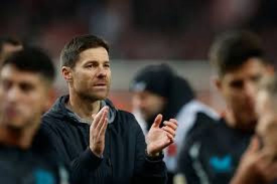 ألونسو يتوقع مباراة قوية أمام فرانكفورت