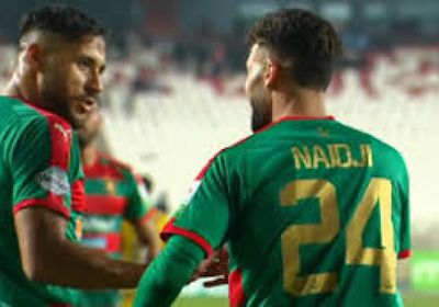 مولودية الجزائر يعزز صدارته للدوري بفوزه على شباب قسنطينة