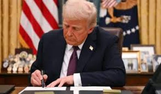 مشادة لفظية بين زيلينسكي وترامب في البيت الأبيض