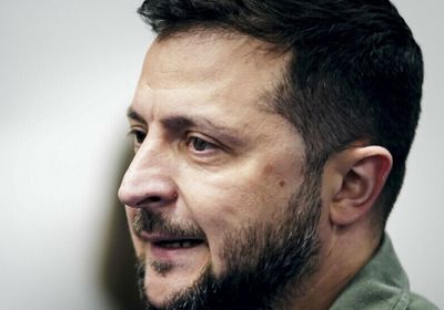 ميدفيديف يهاجم زيلينسكي: تلقى صفعة مناسبة بواشنطن