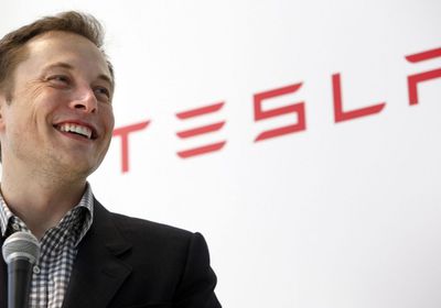 تراجع مبيعات "تسلا" في أوروبا يخفض قيمتها السوقية وثروة "ماسك"