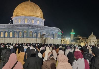 70 ألفا يؤدون صلاتي العشاء والتراويح في المسجد الأقصى