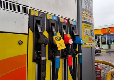 روسيا تمدد تصاريح تصدير البنزين للحفاظ على استقرار السوق