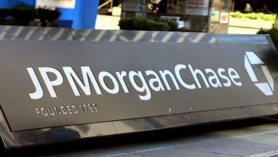 "جيه بي مورجان" يتوقع تقلبات في الأسهم الأمريكية
