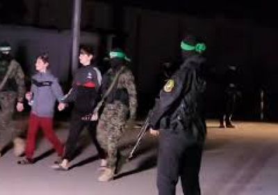 حماس: إسرائيل لن تحصل على الأسرى إلا بصفقة تبادل