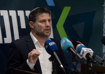 سموتريتش: وقف المساعدات لغزة مجرد خطوة أولى