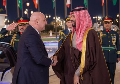محمد بن سلمان يجري مع الرئيس اللبناني جلسة مباحثات بالرياض