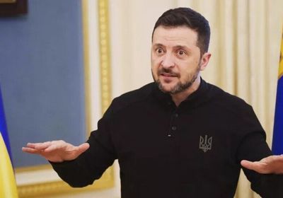 زيلينسكي يسخر من السيناتور غراهام ويعرض عليه الجنسية الأوكرانية