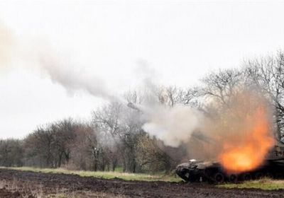 هاتفياً.. وزير خارجية بولندا يبحث مع نظيره الأوكراني تعليق المساعدات الأمريكية لكييف
