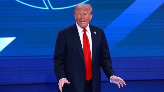 ترامب يعين طفلا ناجيا من السرطان في الخدمة السرية