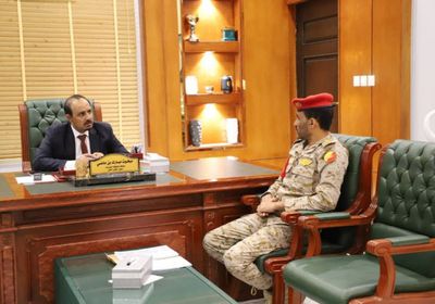 محافظ حضرموت يطلع على خطة الشرطة العسكرية لملاحقة المخالفين