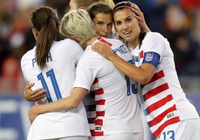 ويلسون مهاجمة المنتخب الأمريكي للسيدات لكرة القدم تعلن حملها