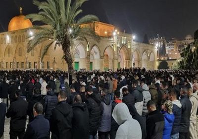 80 ألف مصل يؤدون العشاء والتراويح في المسجد الأقصى