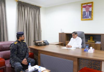 البحسني يطلع على سير العمل بإدارة مكافحة المخدرات