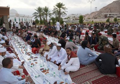 خلال مأدبة إفطار.. البحسني يدعو لتعزيز الخدمات في حضرموت