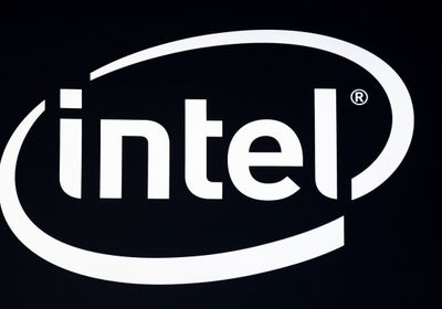 تزايد الثقة في قدرات "إنتل" التصنيعية والسهم يرتفع