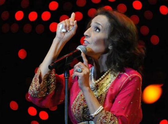 وفاة المطربة المغربية نعيمة سميح عن 71 عاما