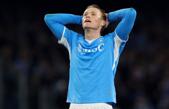 نابولي يؤجل قراره بشأن مشاركة ماكتوميناي أمام فيورنتينا