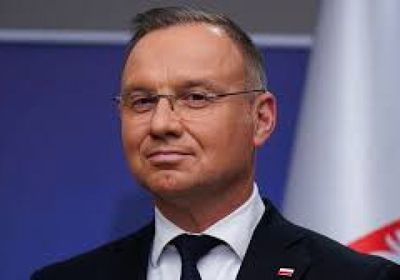 رئيس بولندا: أؤيد فكرة توسيع مظلة فرنسا النووية