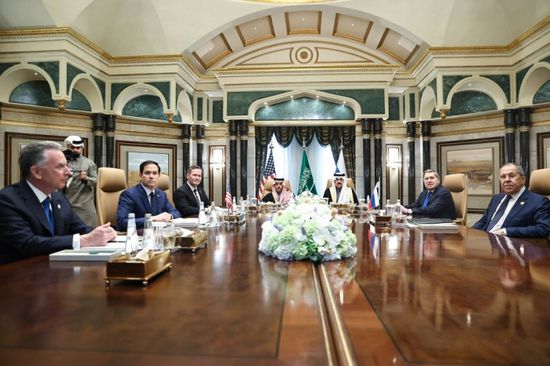 وفد أمريكي يتوجه إلى السعودية لبحث الأزمة الأوكرانية