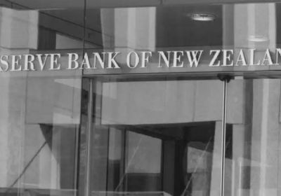 استقالة مفاجئة لمحافظ البنك المركزي النيوزيلندي
