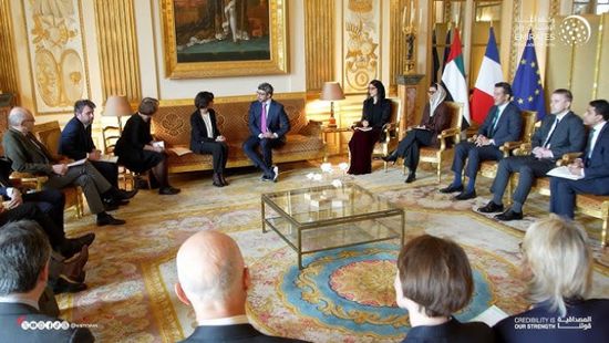 عبدالله بن زايد يلتقي وزيرة الثقافة الفرنسية في باريس