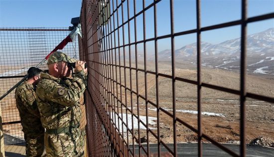 بريطانيا: مستعدون لاستكمال بناء أبراج المراقبة على حدود لبنان