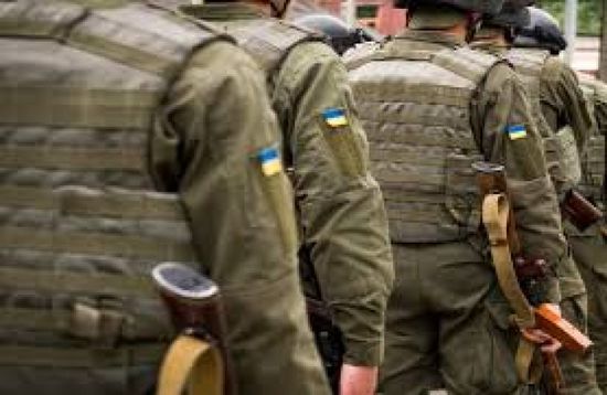 مسؤول أوكراني: أمريكا تستأنف المساعدات العسكرية لكييف