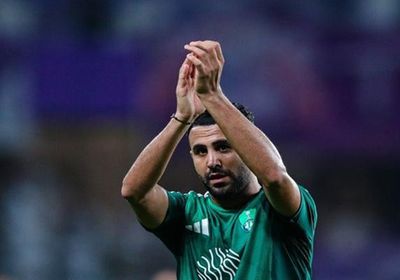 محرز يقود الأهلي السعودي لفوز مهم على الريان