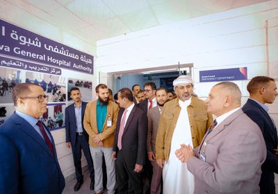 الرئيس الزُبيدي يتفقد مستوى الرعاية الطبية في مستشفى شبوة