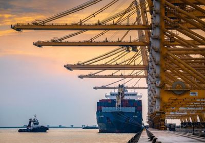 موانئ دبي تستثمر 2.5 مليار دولار في توسعات عالمية