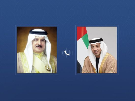 منصور بن زايد يهنئ ملك البحرين بنجاح إطلاق القمر الصناعي "المنذر"