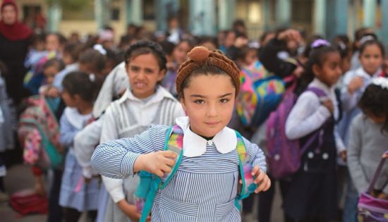 لتعليم آلاف الأطفال.. الأونروا تفتتح 130 مقراً مؤقتاً في غزة
