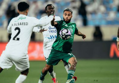 الأهلي السعودي يسقط أمام الأخدود بثنائية