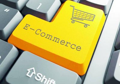 872 رخصة لممارسة التجارة الإلكترونية بالإمارات