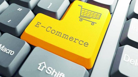 872 رخصة لممارسة التجارة الإلكترونية بالإمارات