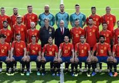 استدعاء المدافع هاوسن 19 عاما إلى تشكيلة إسبانيا لأول مرة