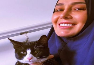 ظهور جديد للفنانة حلا شيحا بالحجاب